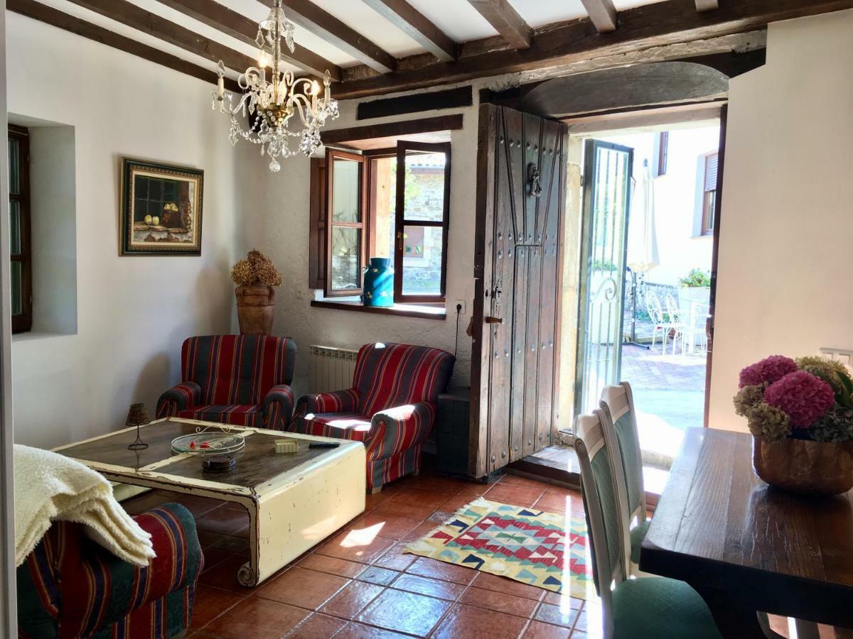 Apartamentos La Casona Ucieda Екстериор снимка