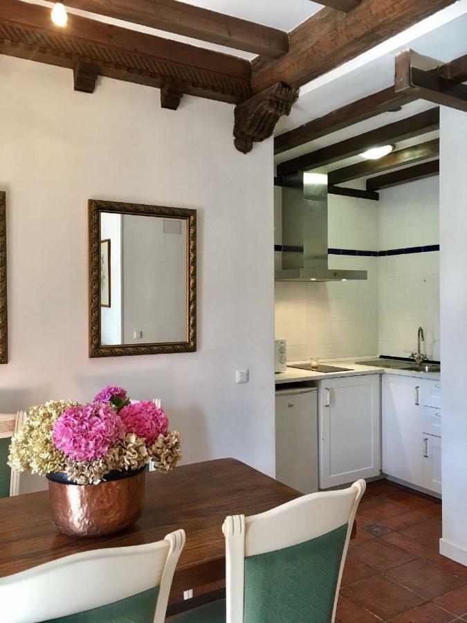 Apartamentos La Casona Ucieda Екстериор снимка
